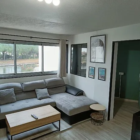 Avec Vue Marina Apartment